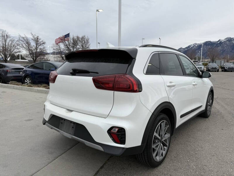 2022 Kia Niro Touring Special Edition