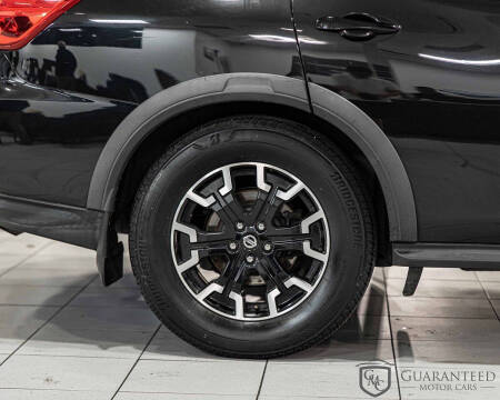 2020 Nissan Pathfinder SV