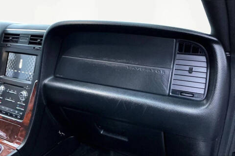 2017 Lincoln Navigator L Select