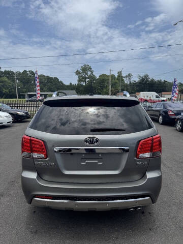 2011 Kia Sorento SX