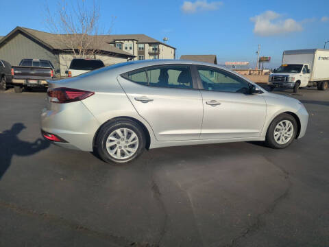 2019 Hyundai Elantra SE
