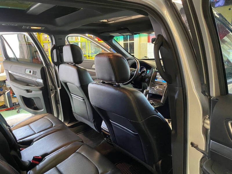 2016 Ford Explorer Sport