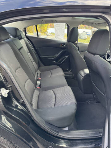 2015 Mazda MAZDA3 i Touring