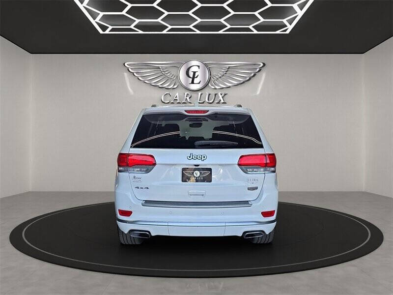 2020 Jeep Grand Cherokee Summit