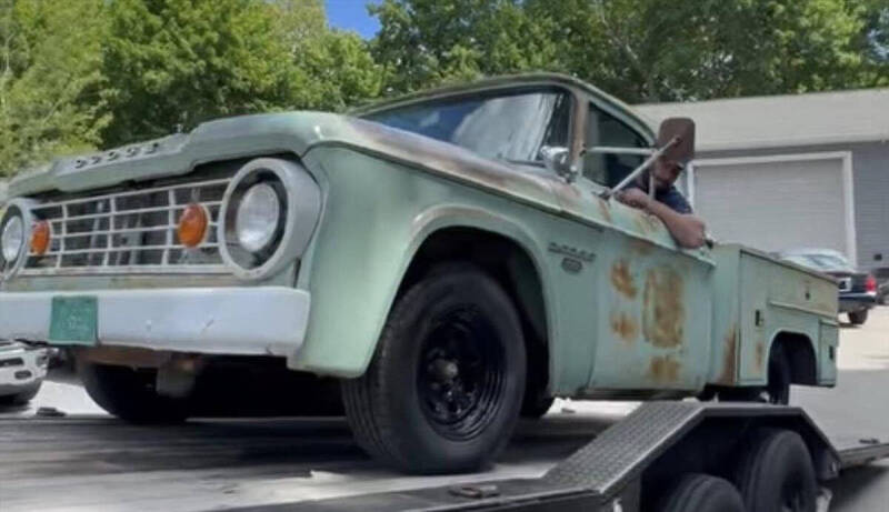 1965 Dodge D100 Pickup