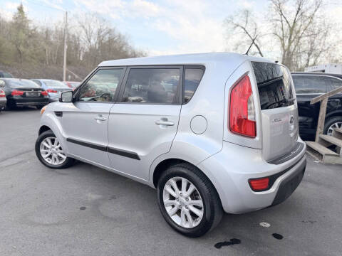 2012 Kia Soul +