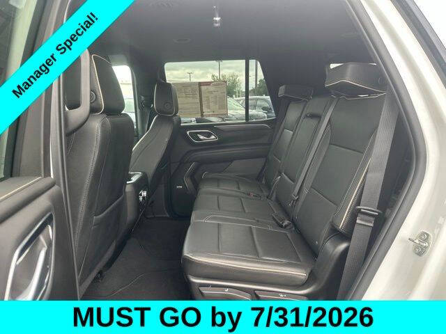 2023 GMC Yukon SLT