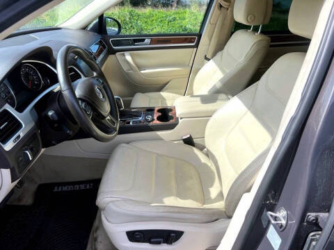 2011 Volkswagen Touareg Hybrid