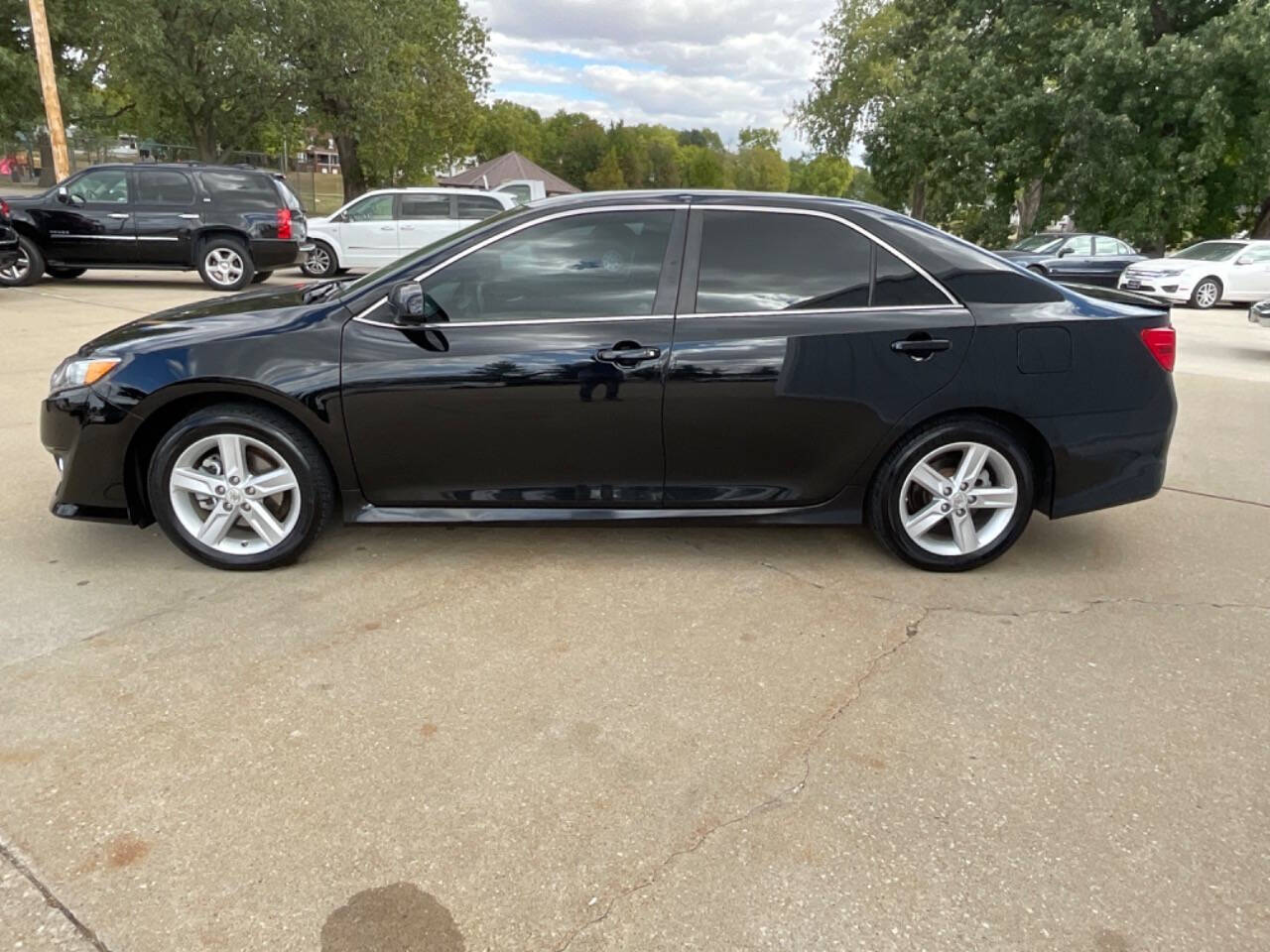 2012 Toyota Camry for sale at Auto Connection in Waterloo, IA