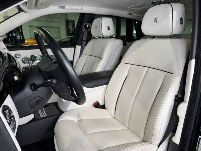 2022 Rolls-Royce Phantom