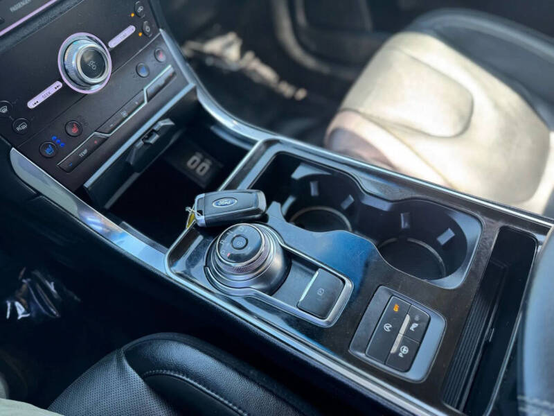 2019 Ford Edge Titanium