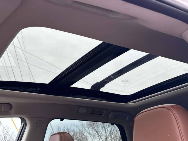 2023 Nissan Pathfinder Platinum