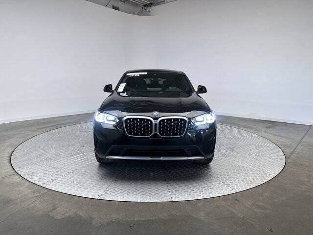 2023 BMW X4 xDrive30i