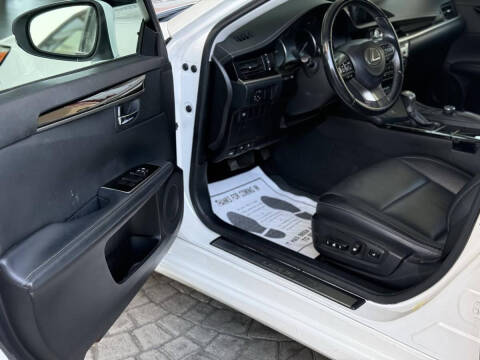 2017 Lexus ES 350