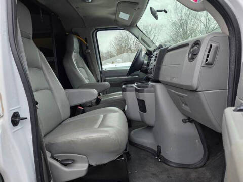 2013 Ford E-Series E-250