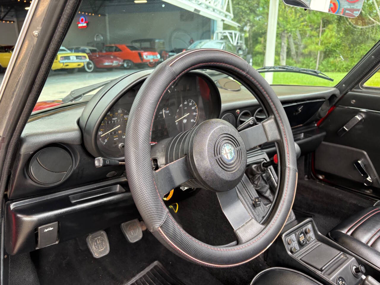 1986 Alfa Romeo Spider 29