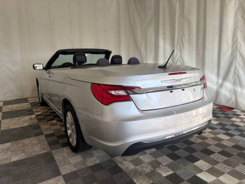 2012 Chrysler 200 Touring