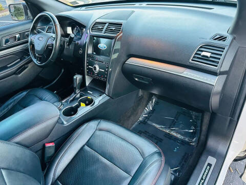 2017 Ford Explorer Sport