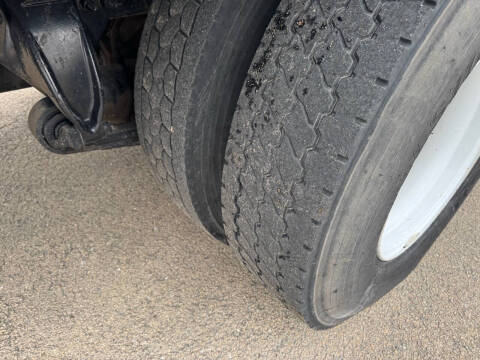 2018 Freightliner M2 106