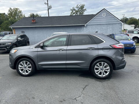 2022 Ford Edge Titanium