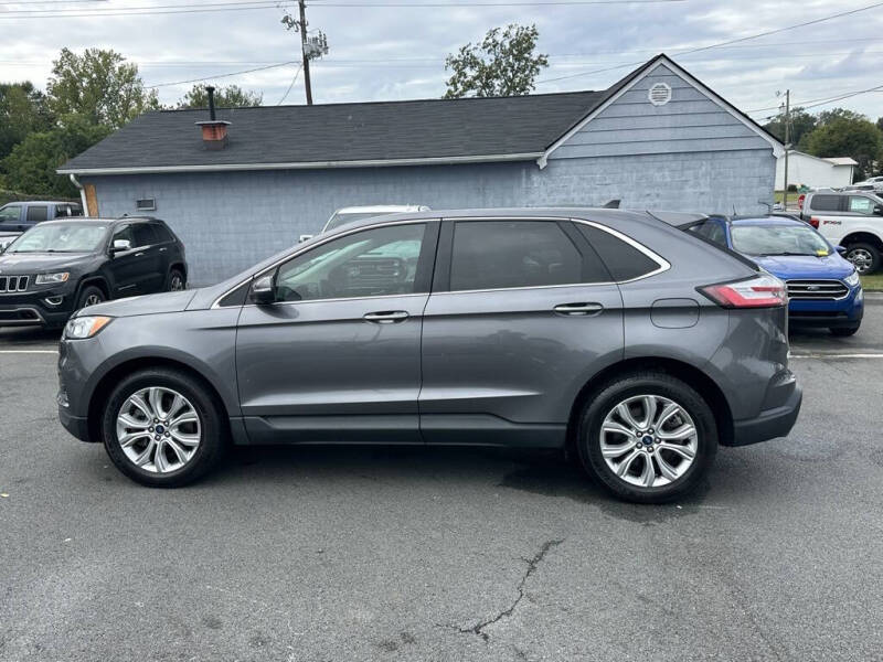 2022 Ford Edge Titanium