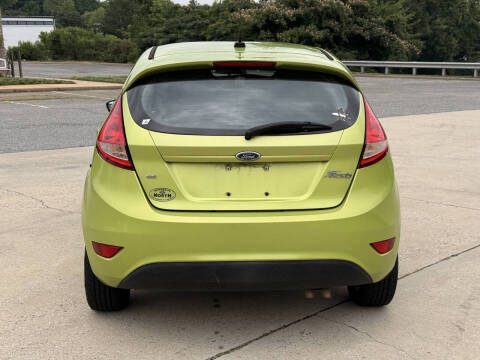 2012 Ford Fiesta SE