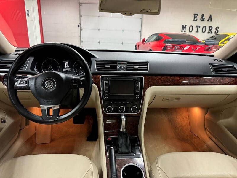 2013 Volkswagen Passat TDI SEL Premium