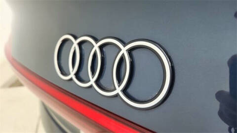 2024 Audi Q8 Sportback e-tron quattro Premium S line