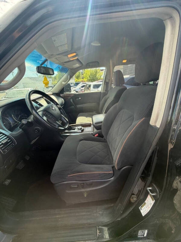 2017 Nissan Armada SV