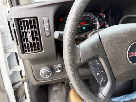 2023 GMC Savana 2500