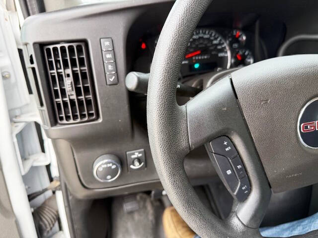 2023 GMC Savana 2500