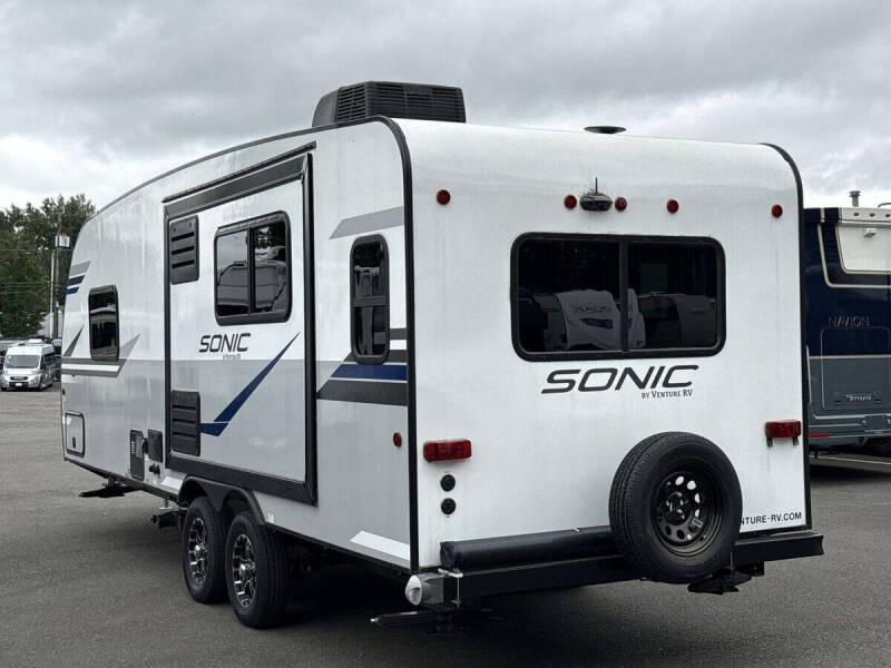 2022 Venture RV Sonic