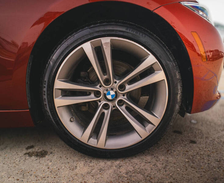 2018 BMW 3 Series 330i