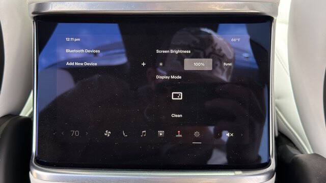 2023 Tesla Model X Standard Range