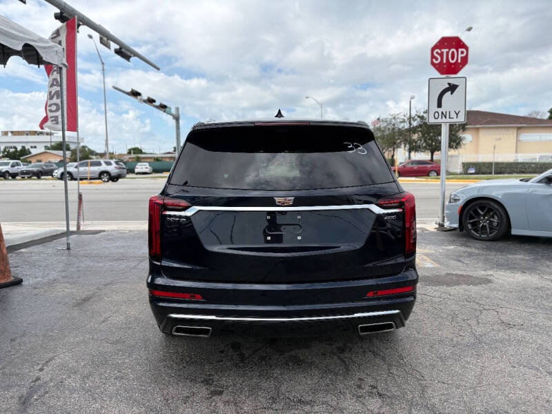 2022 Cadillac XT6 Premium Luxury