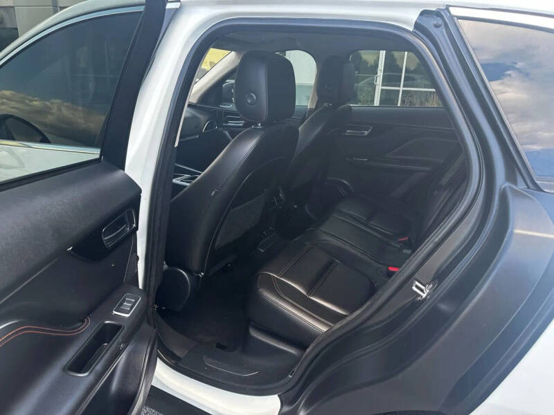 2019 Jaguar F-PACE 30t Prestige