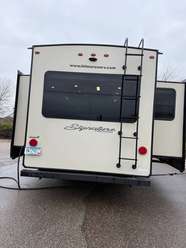 2020 Forest River Rockwood M-8329SS