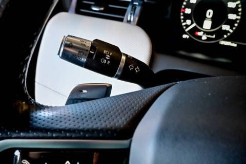 2022 Land Rover Discovery Sport P250 SE R-Dynamic