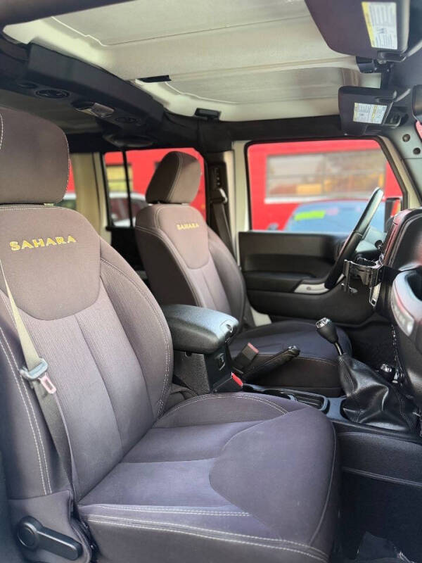 2014 Jeep Wrangler Unlimited Sahara