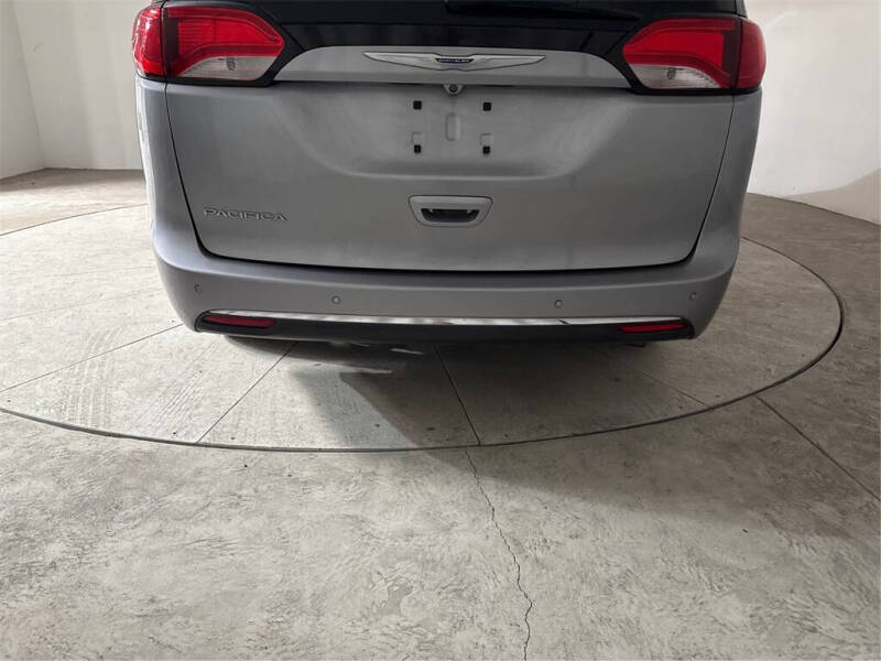 2019 Chrysler Pacifica Touring L