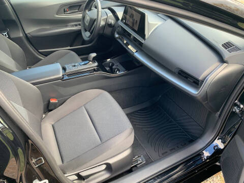 2025 Toyota Prius LE