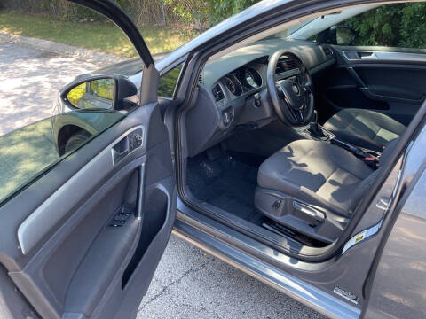 2017 Volkswagen Golf TSI S