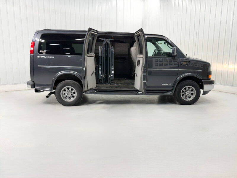 2016 GMC Savana 2500