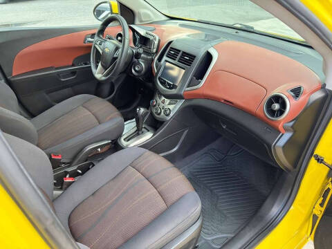 2015 Chevrolet Sonic LT Auto