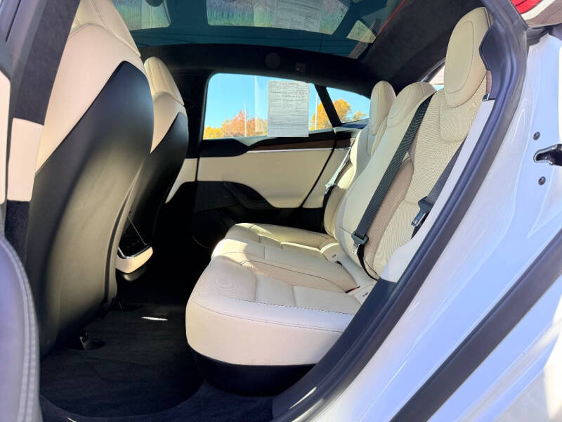 2021 Tesla Model S Plaid