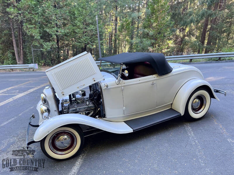 1932 Ford Model 18