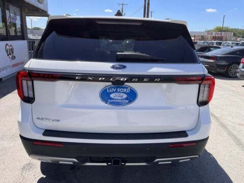 2025 Ford Explorer Active