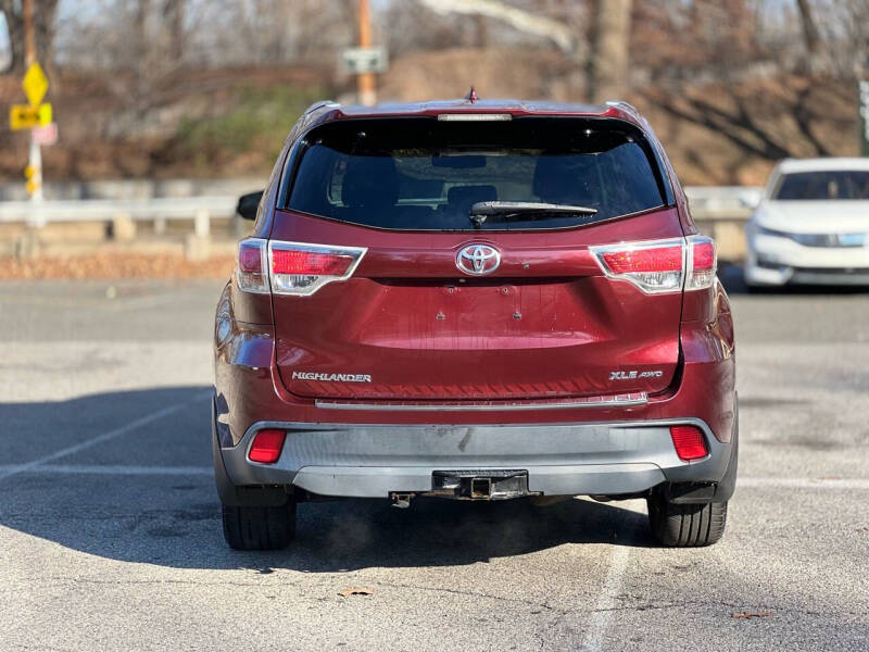 2015 Toyota Highlander XLE photo 7