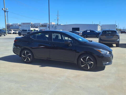 2025 Nissan Versa SR