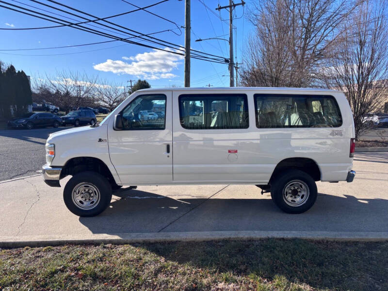 2012 Ford E-Series E-350 SD XLT